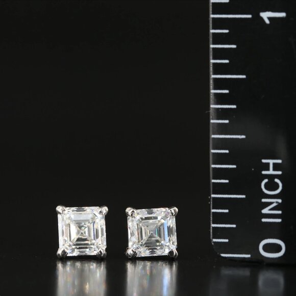 Platinum 1.80 CTW Diamond Stud Earrings with GIA Reports - Picture 4 of 8